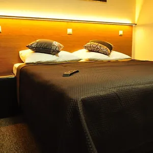  Kwatera prywatna Villa B&B